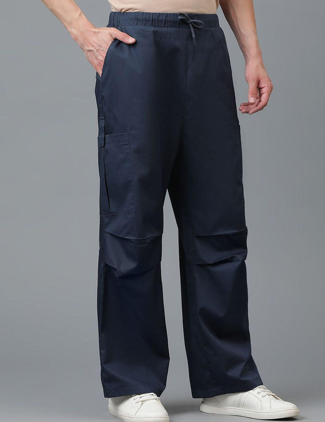 Kotty Men Relaxed Low-Rise Easy Wash Cargo Trousers