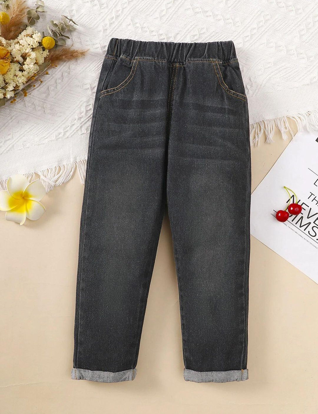 Kotty Girls Jogger Fit Mid-Rise Light Fade Stretchable Jeans