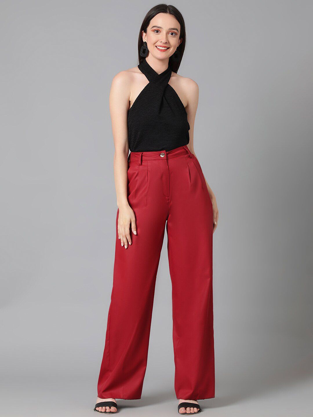 Kotty Halter Neck Satin Styled Back Top