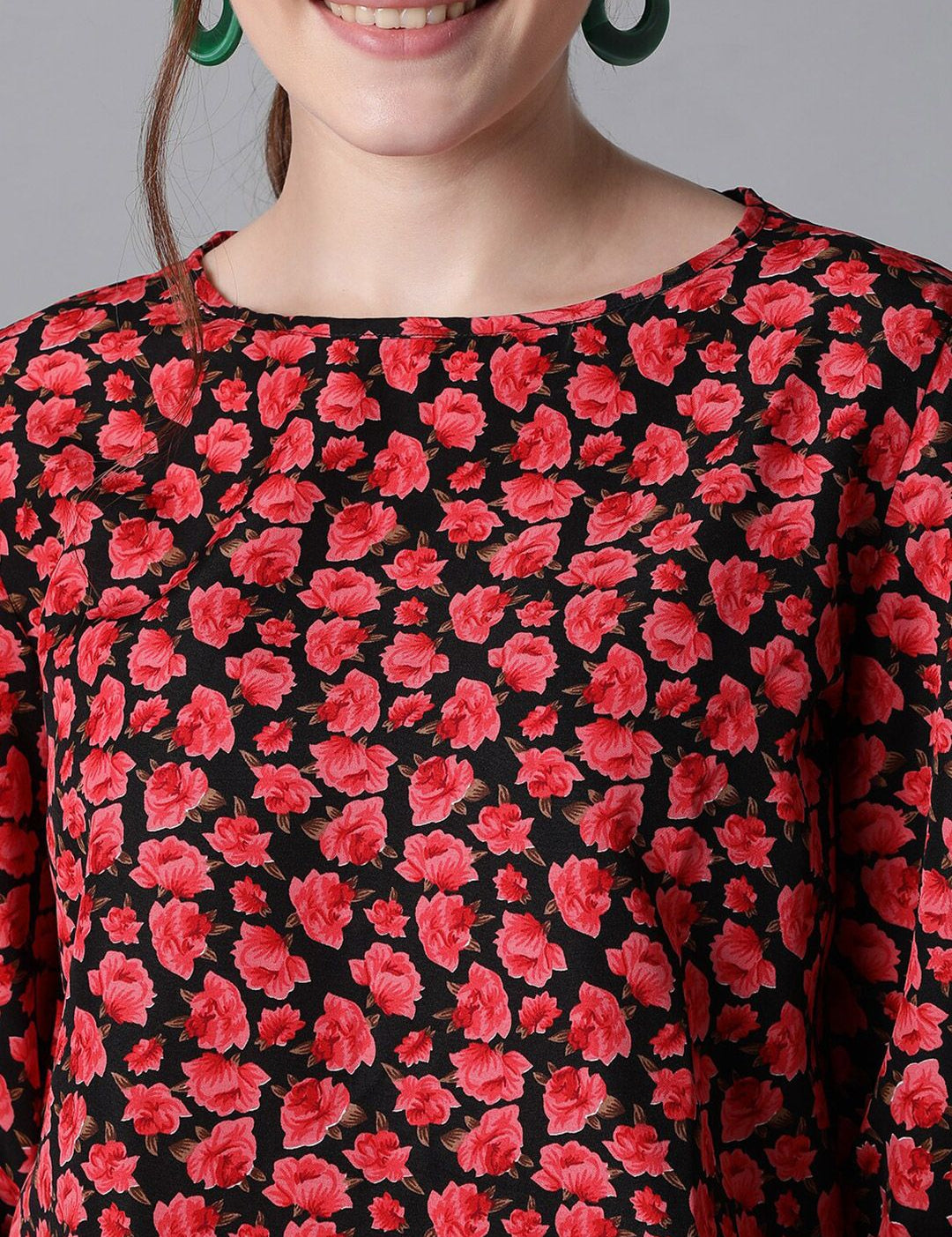 Kotty Black Floral Print Crepe Top
