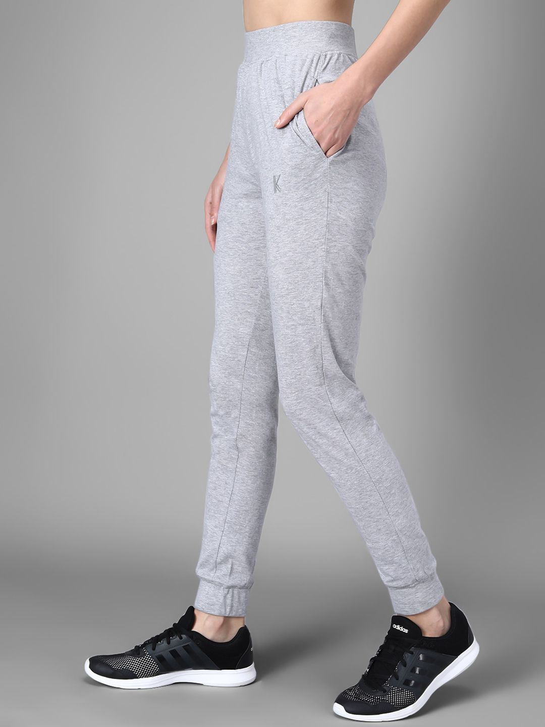Kotty Women Grey Melange & White Printed Joggers