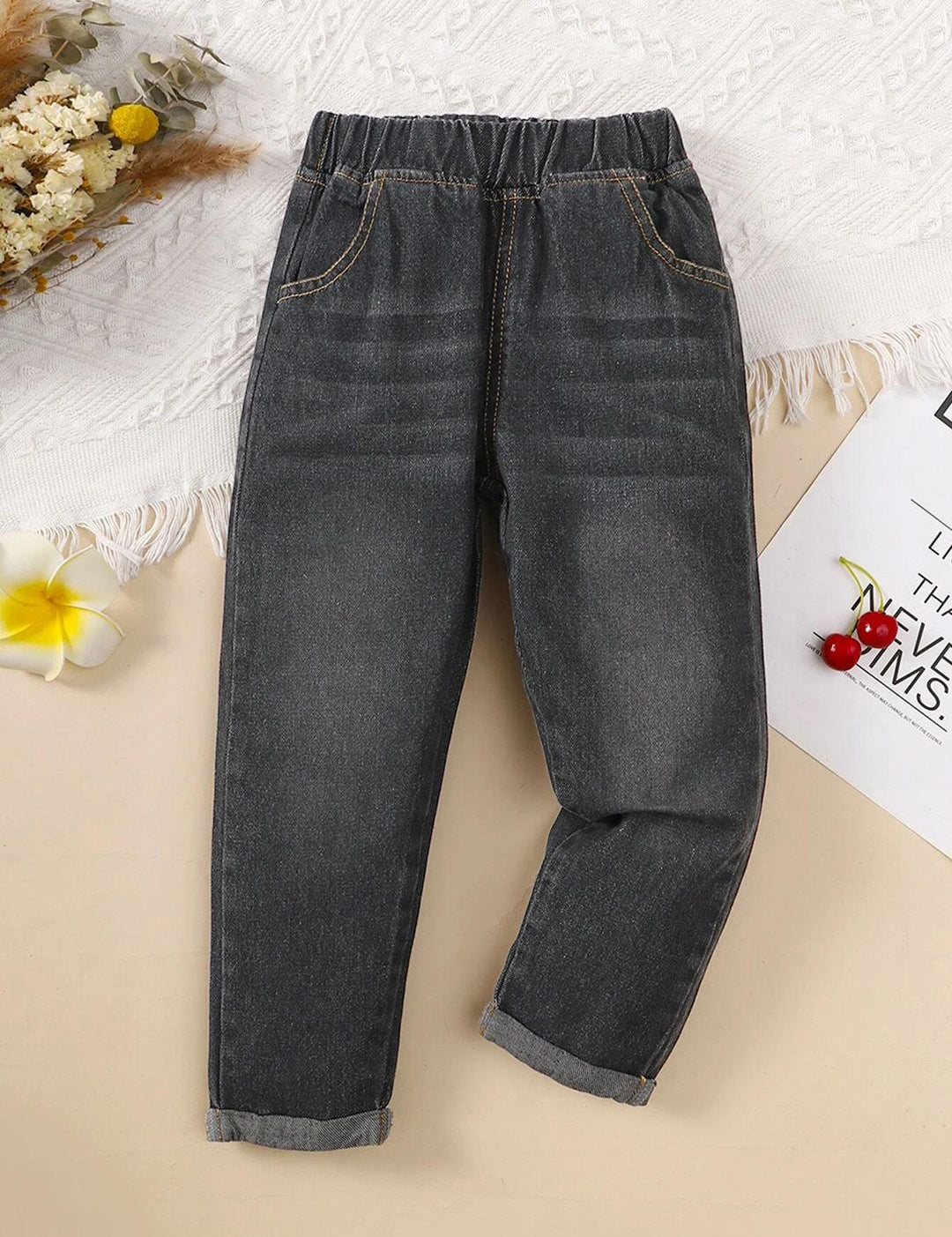 Kotty Girls Jogger Fit Mid-Rise Light Fade Stretchable Jeans