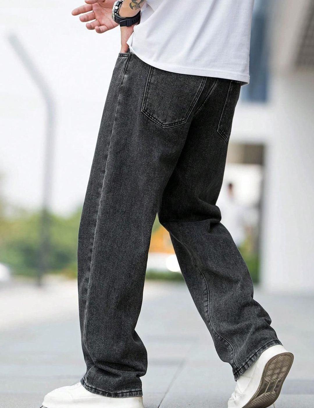 Kotty Men Men Straight Fit Mid-Rise Stretchable Jeans