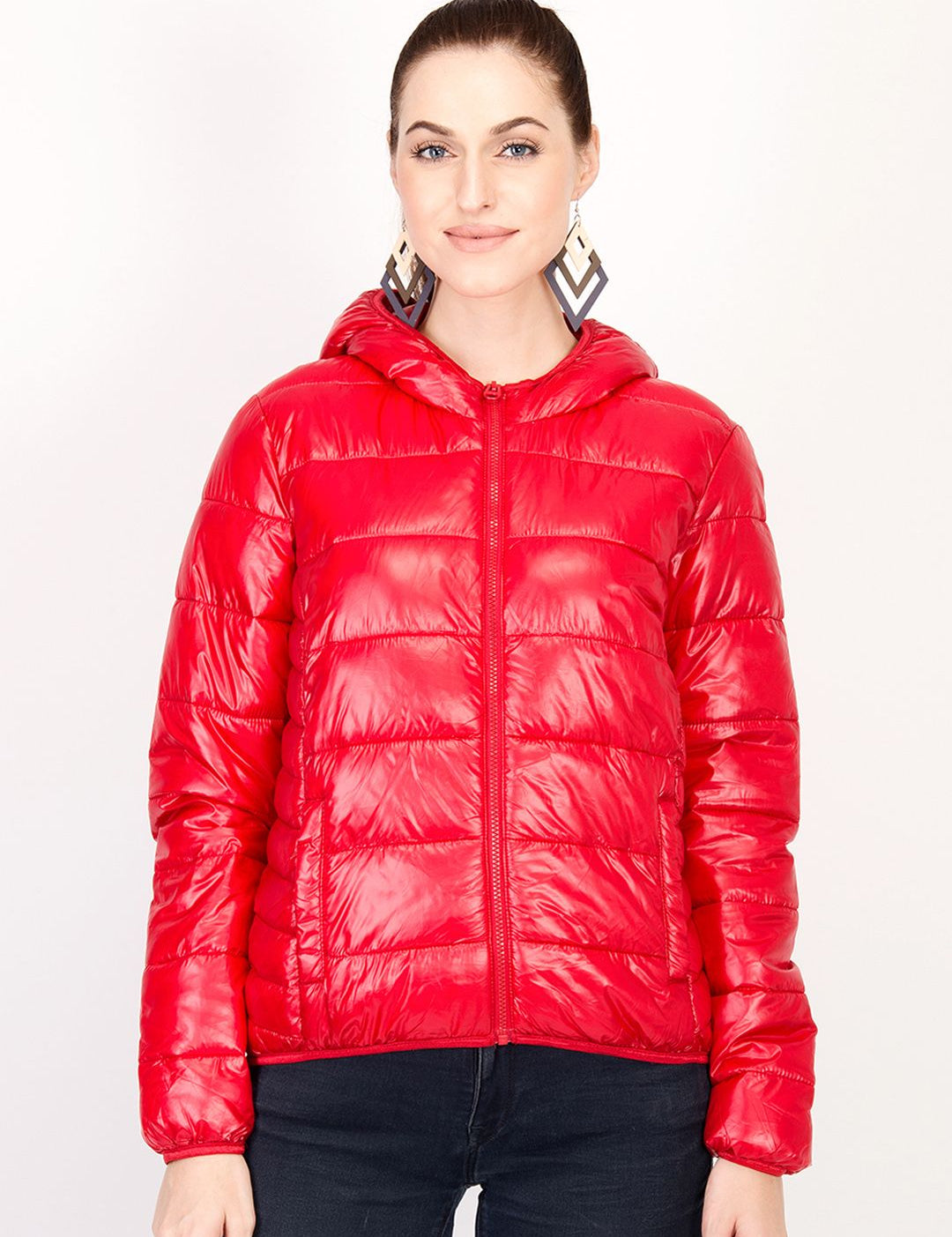 Kotty Women Red Solid Insulator Hooded Puffer Jacket