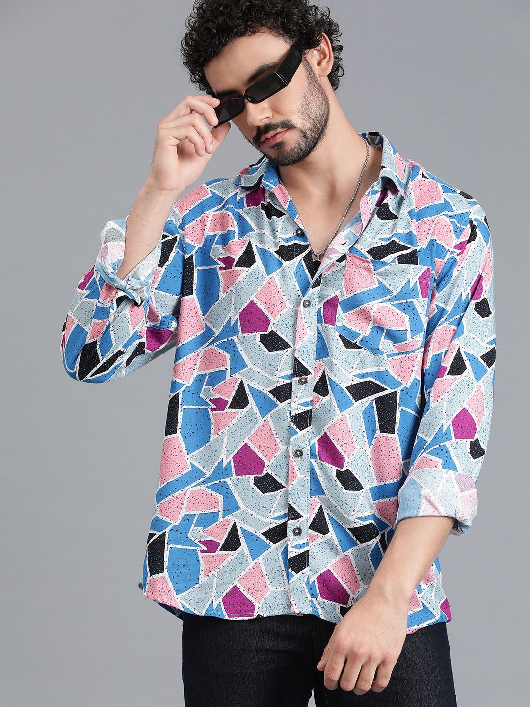 Kotty Blue & Pink New Geometric Printed Spread Collar Casual Shirt