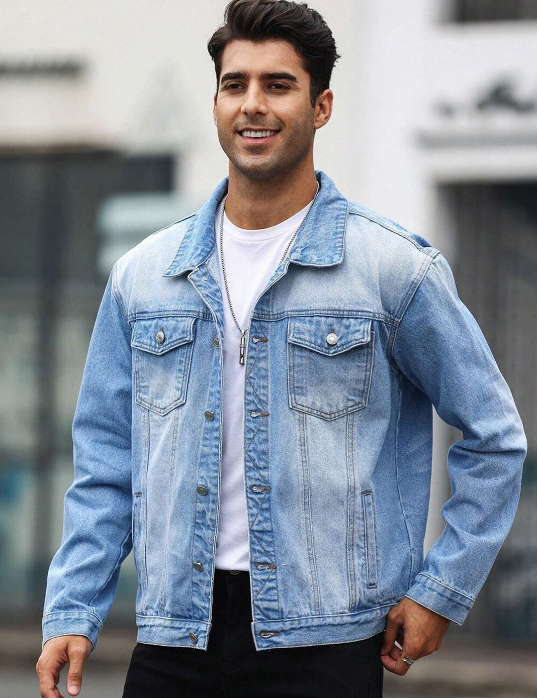 Kotty Spread Collar Washed Crop Denim Jacket