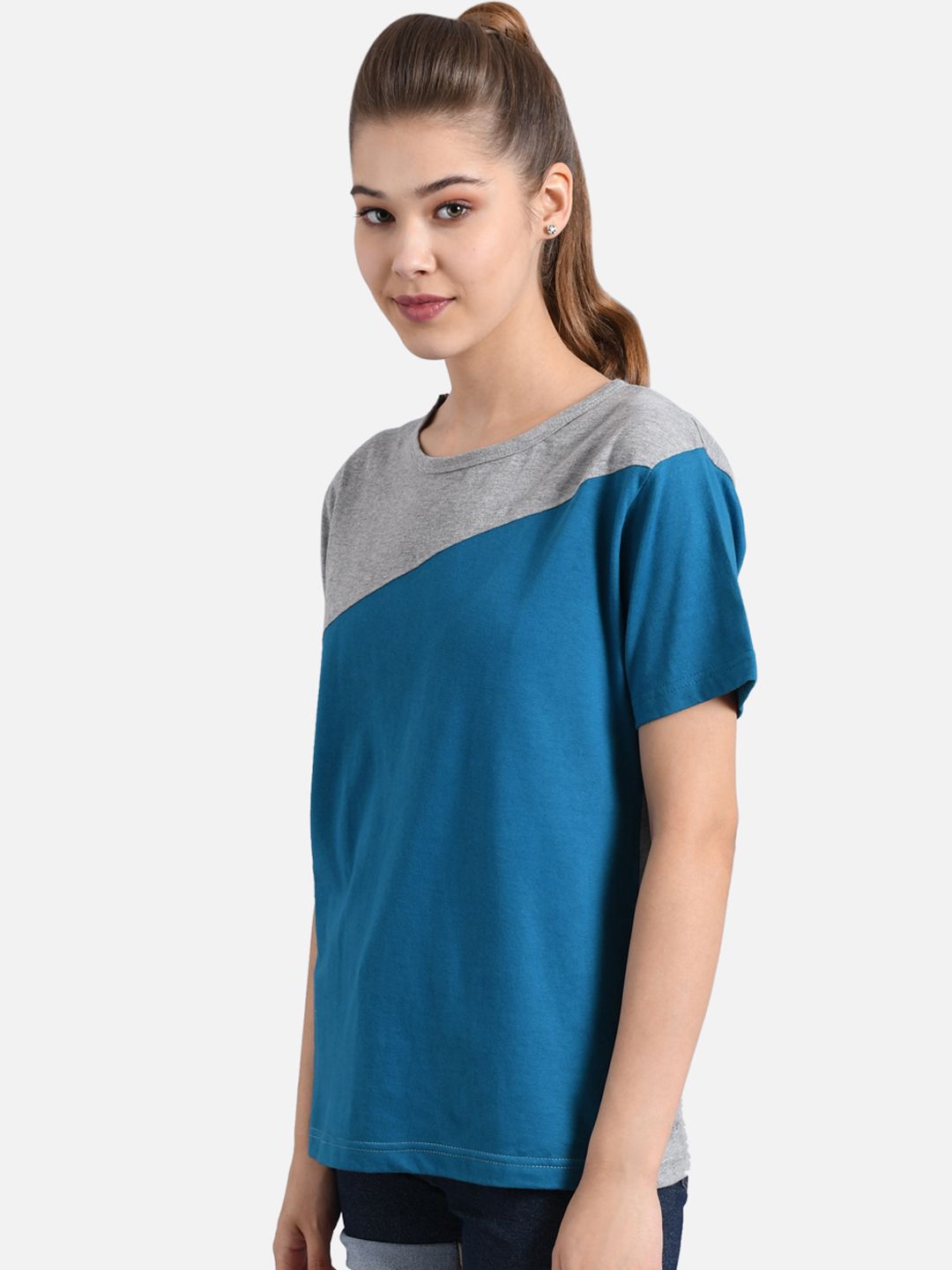 Kotty Women Blue & Grey Colourblocked Round Neck T-shirt