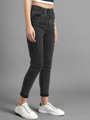 Kotty Women Grey Slim Fit High-Rise Clean Look Jeans