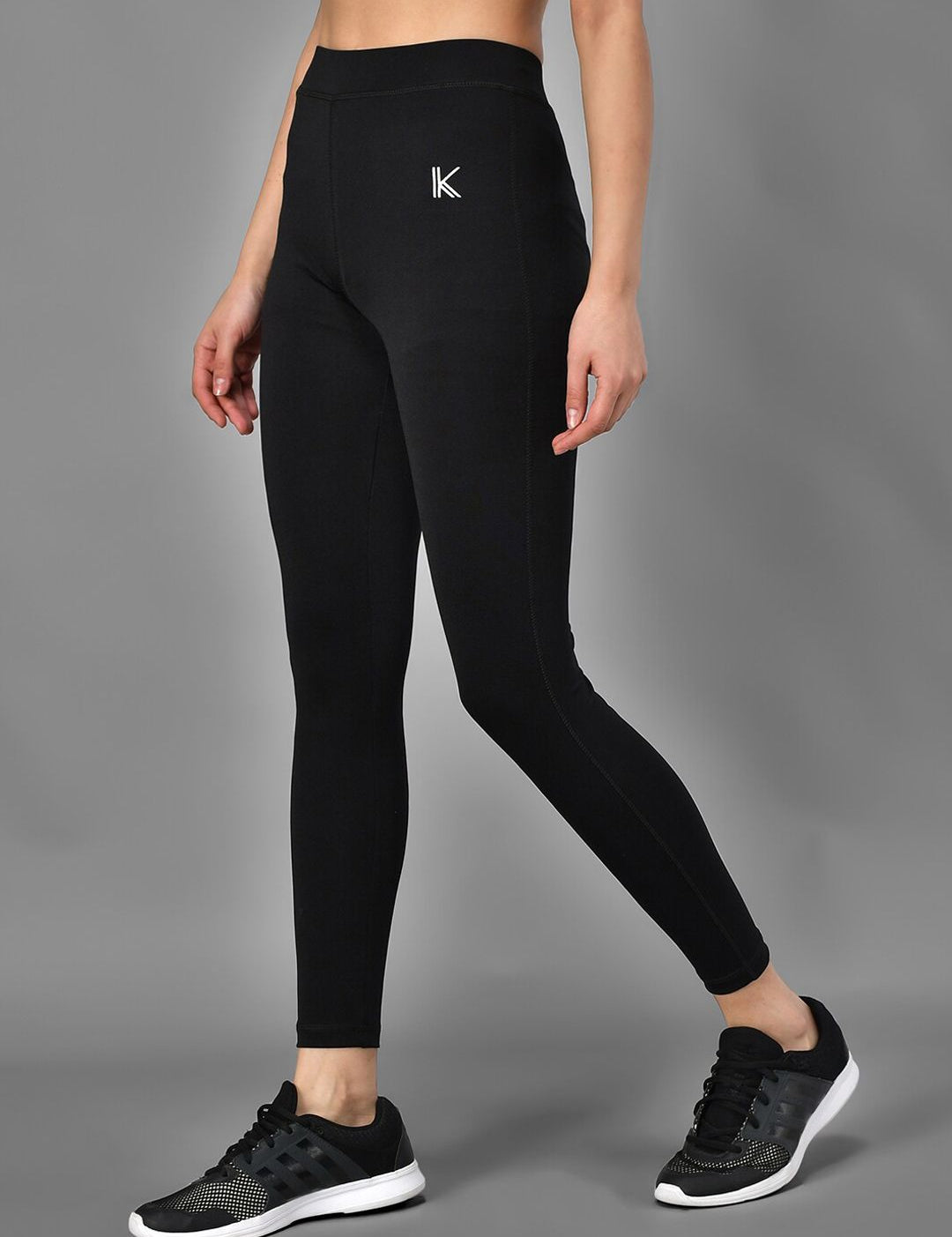 Kotty Women Black Solid Tights