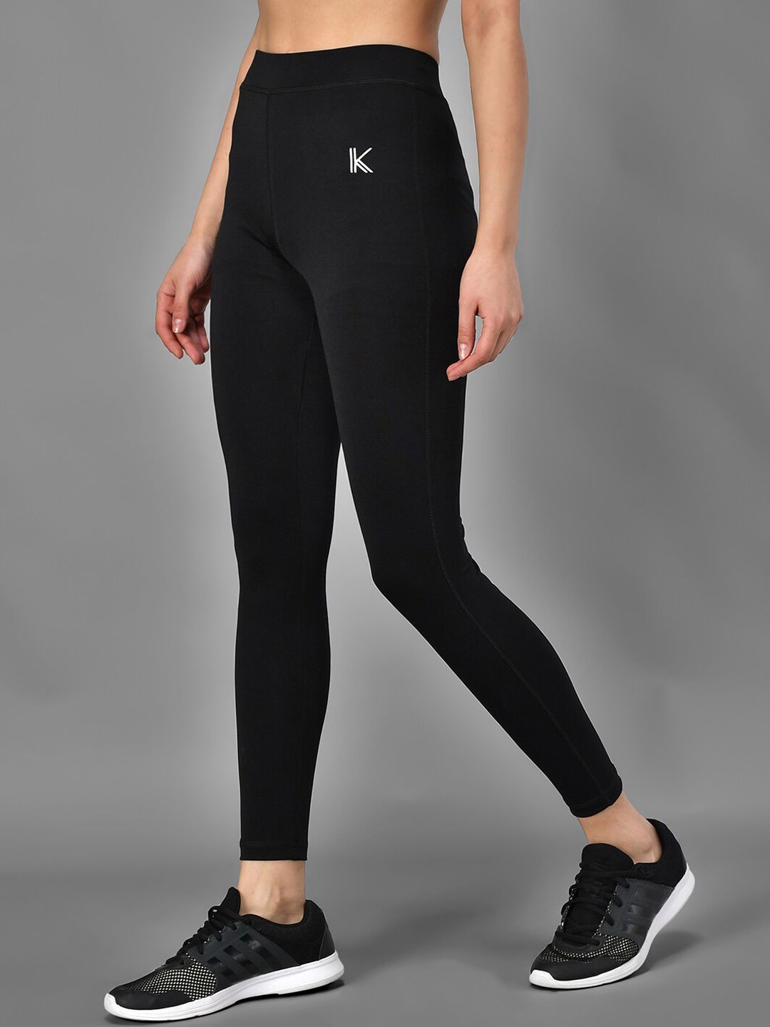 Kotty Women Black Solid Tights