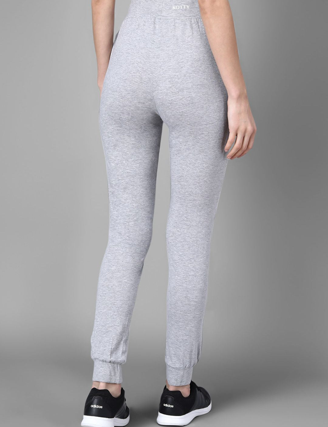 Kotty Women Pack Of 2 Printed Straight-Fit Joggers 