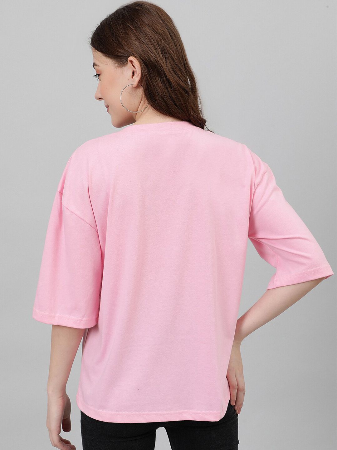 Kotty Graphic Printed Drop-Shoulder Sleeves Oversized Casual T-shirt