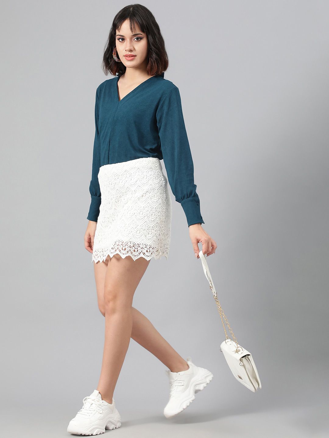 Kotty Green V-Neck Cuffed Sleeves Top