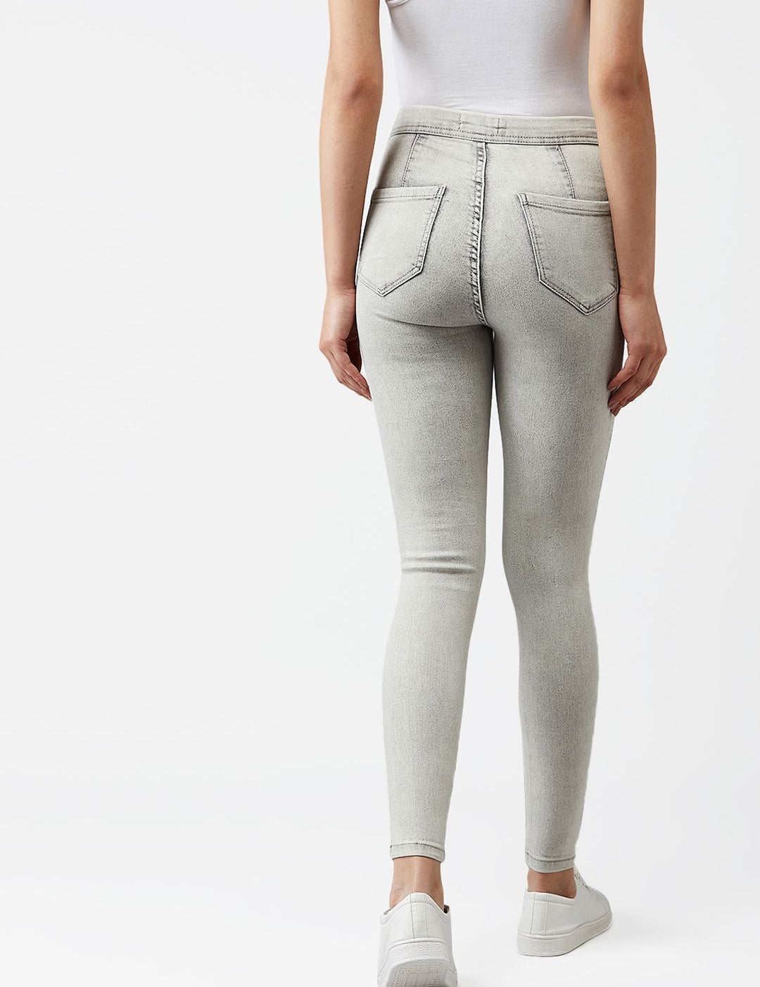 Kotty Women Grey Skinny Fit High-Rise Clean Look Stretchable Jeans