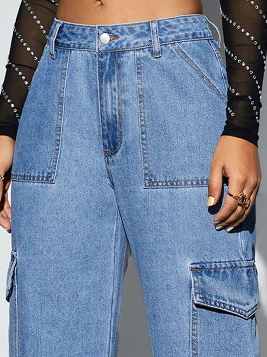 Kotty Women High-Rise Clean Look Stretchable Cargo Joggers