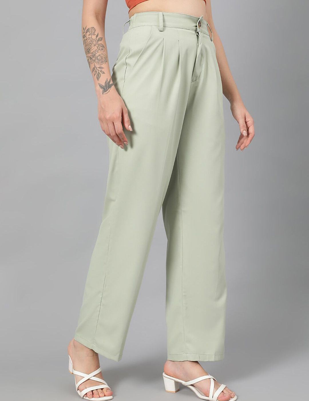 Kotty Women Green Relaxed Straight Leg Fit High-Rise Easy Wash Pleated Parallel Trousers