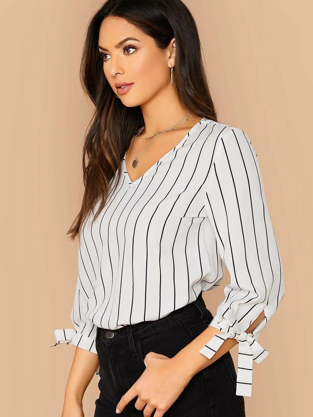 Kotty Striped V-Neck Regular Top
