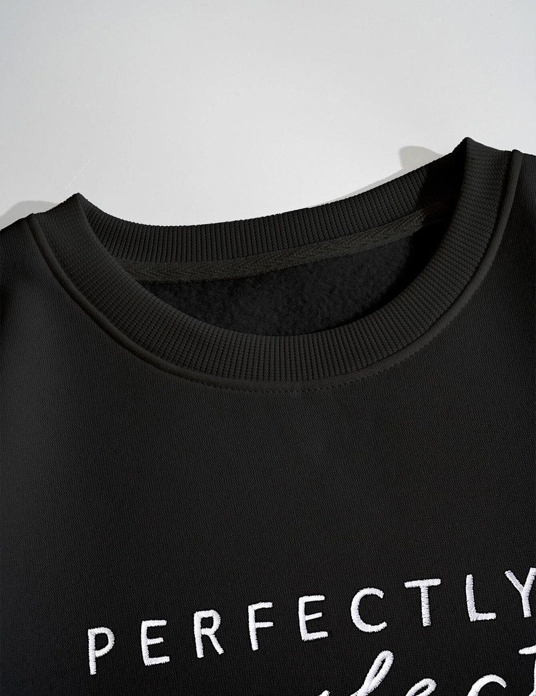 Kotty Typography Printed Round Neck Fleece Pullover Sweatshirt