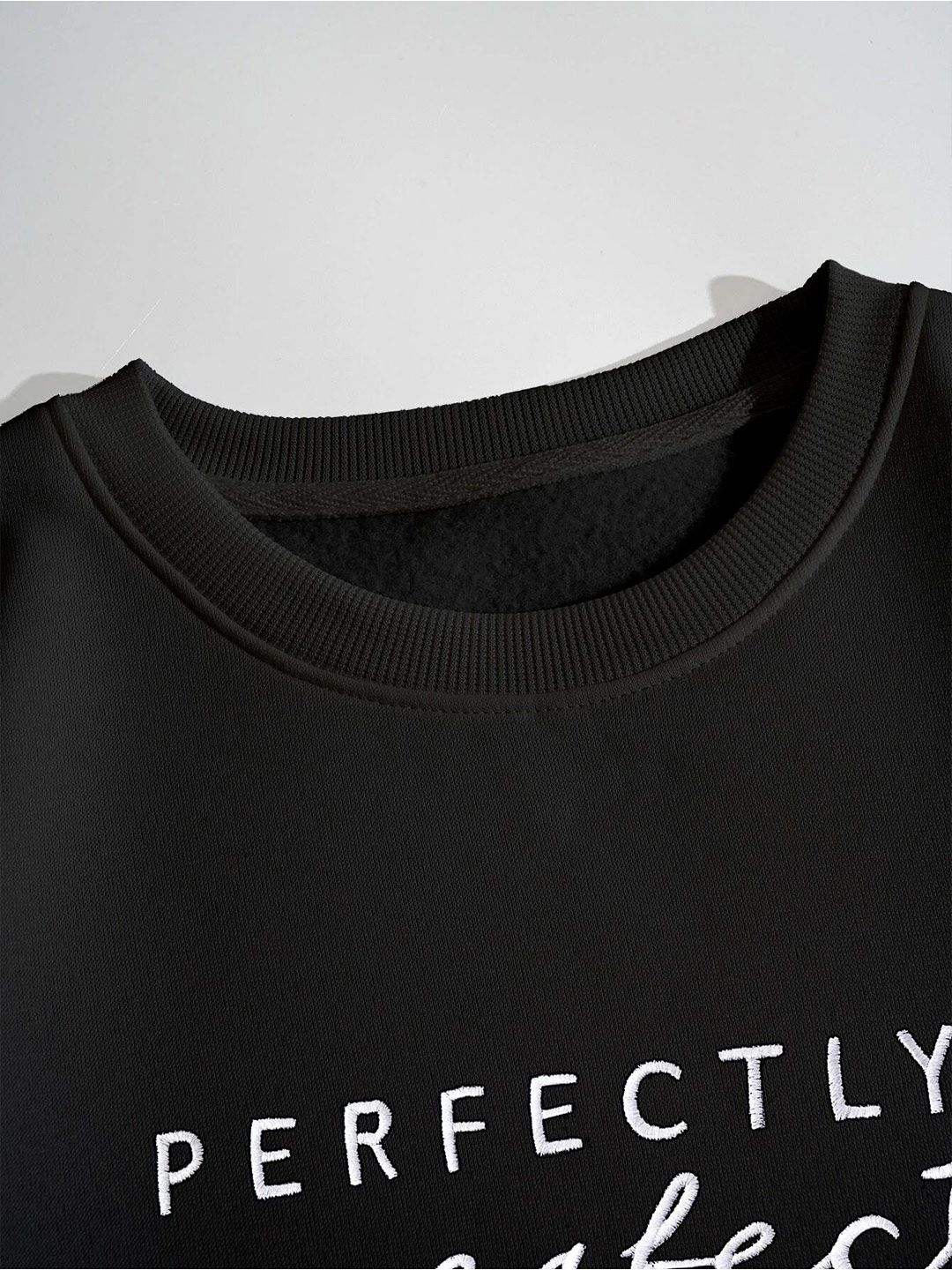 Kotty Typography Printed Round Neck Fleece Pullover Sweatshirt