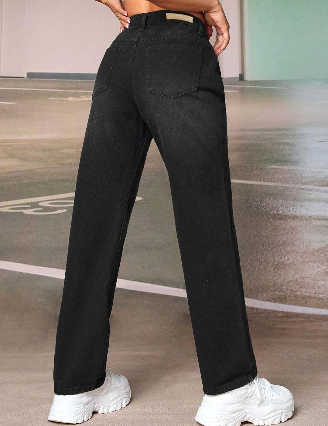 Kotty Women High-Rise Clean Look Light Fade Stretchable Jeans