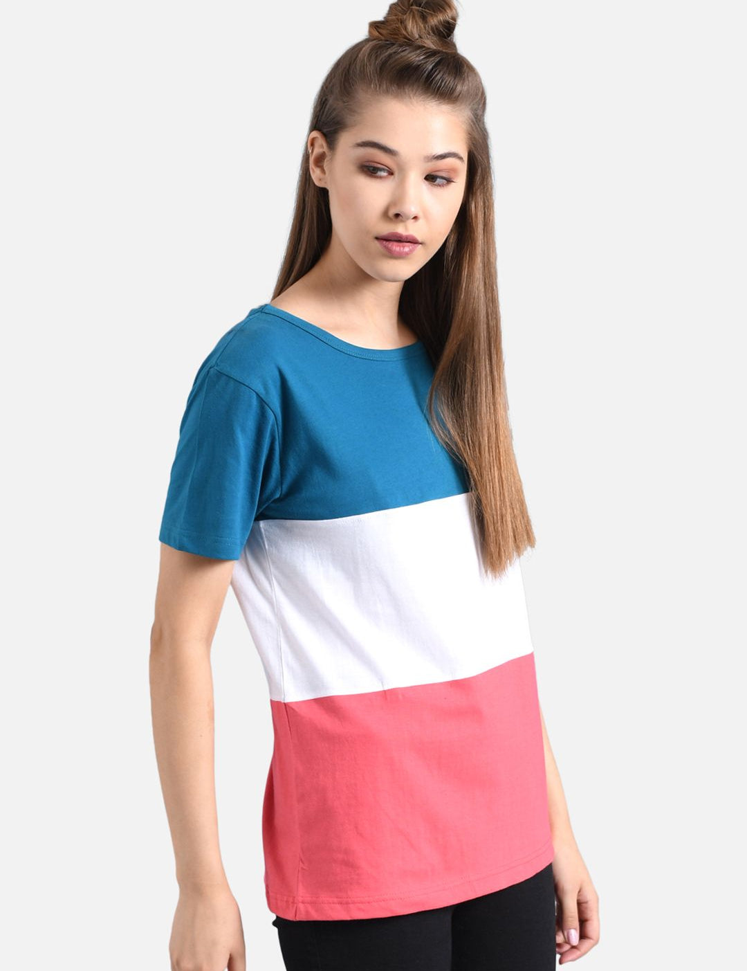 Kotty Women White & Blue Colourblocked V-Neck T-shirt