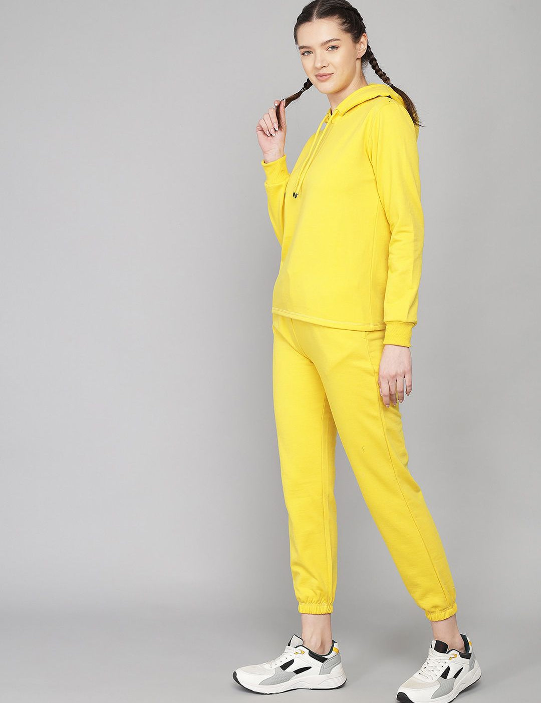 Kotty Woman Yellow Hooded Sweatshirt and Sweatpant Set