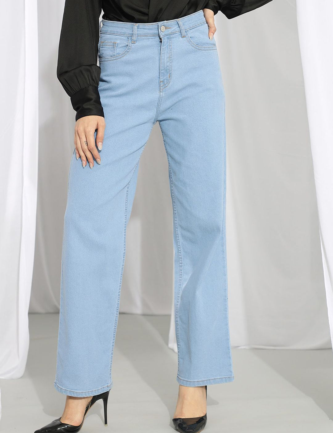 Kotty Women Blue Straight Fit High-Rise Stretchable Jeans