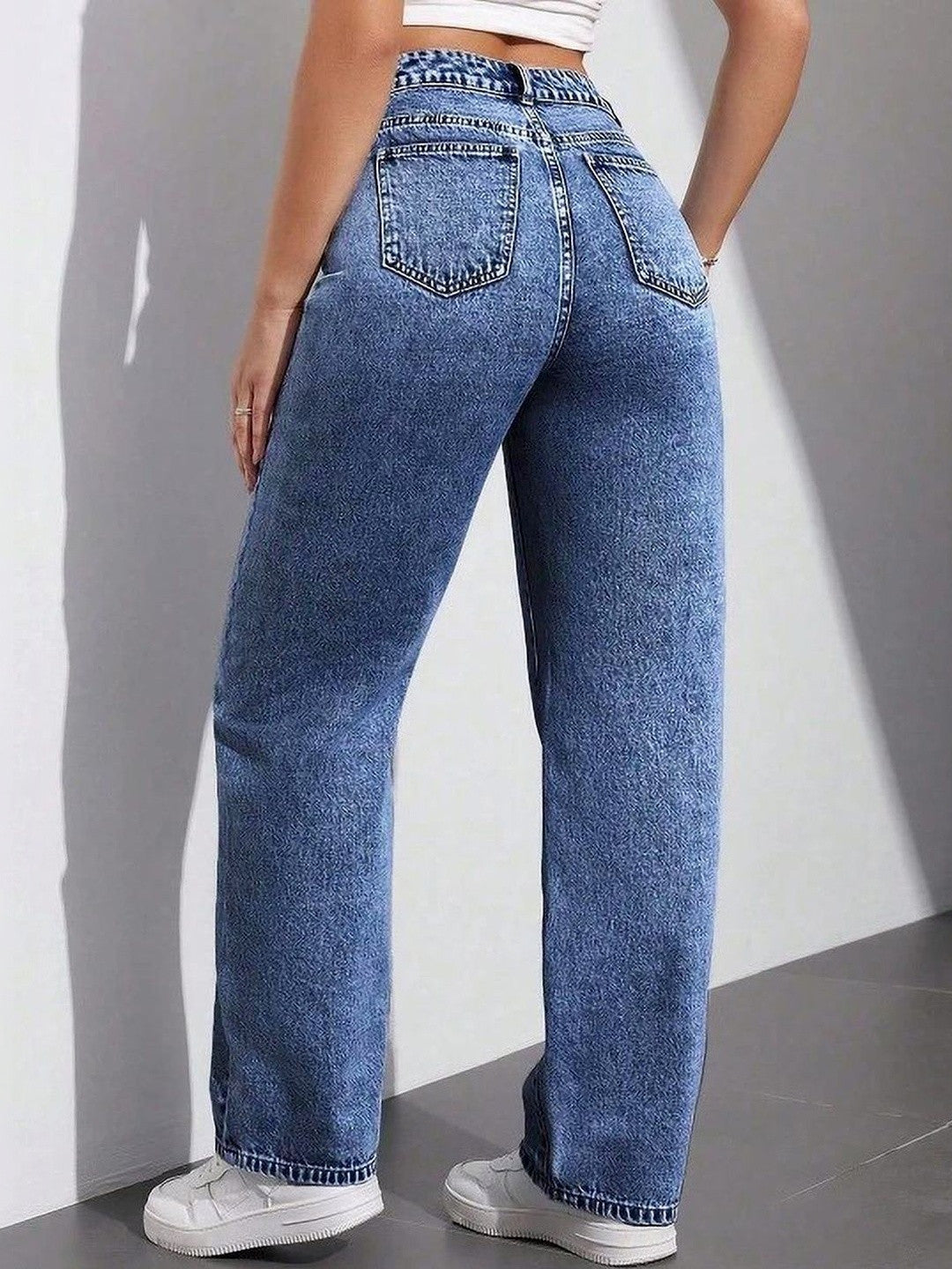 Kotty Women Jean Straight Fit Mid-Rise Jeans