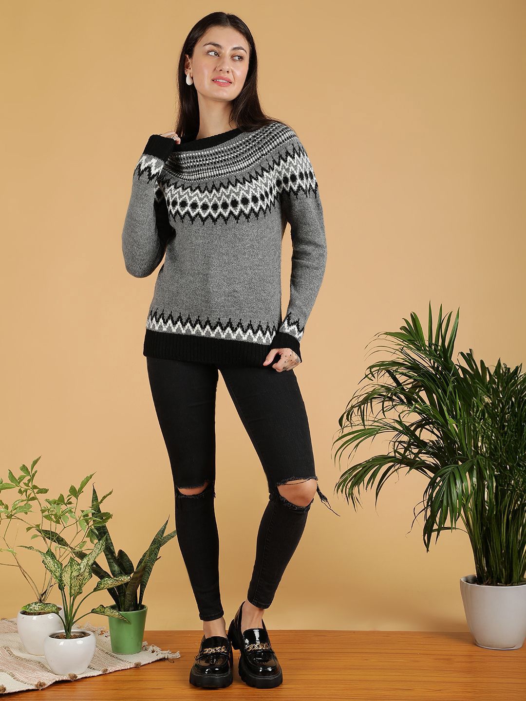 Kotty Women Geometric Design Cotton Cardigan