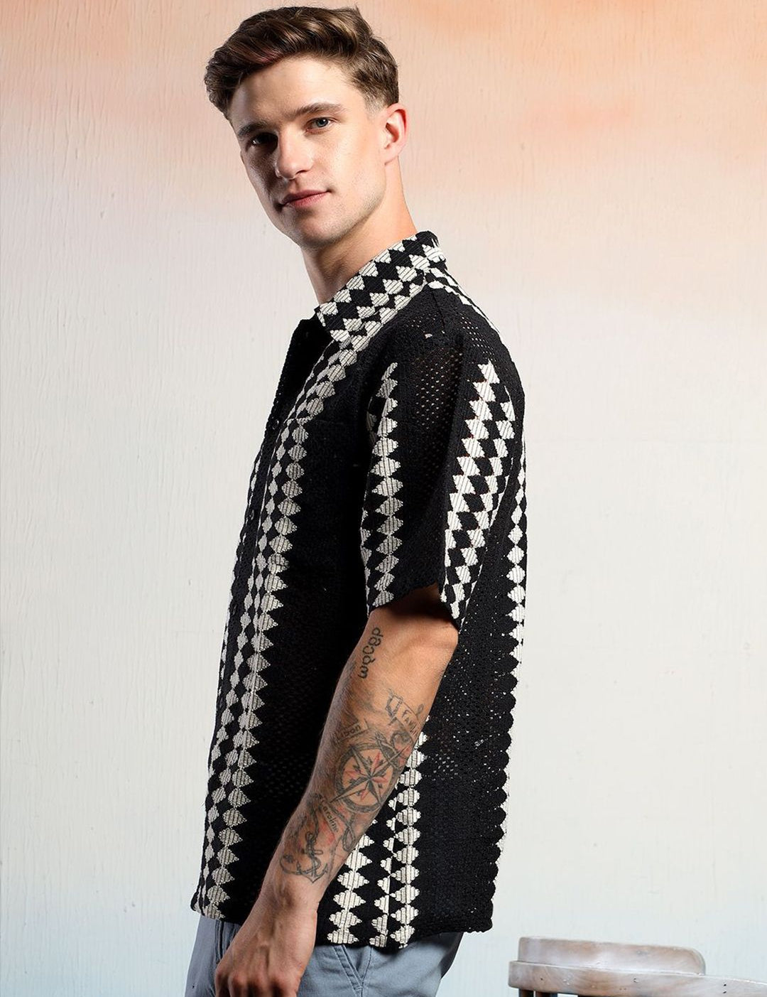 Kotty Vertical Stripes Cotton Spread Collar Short Sleeves Shirt