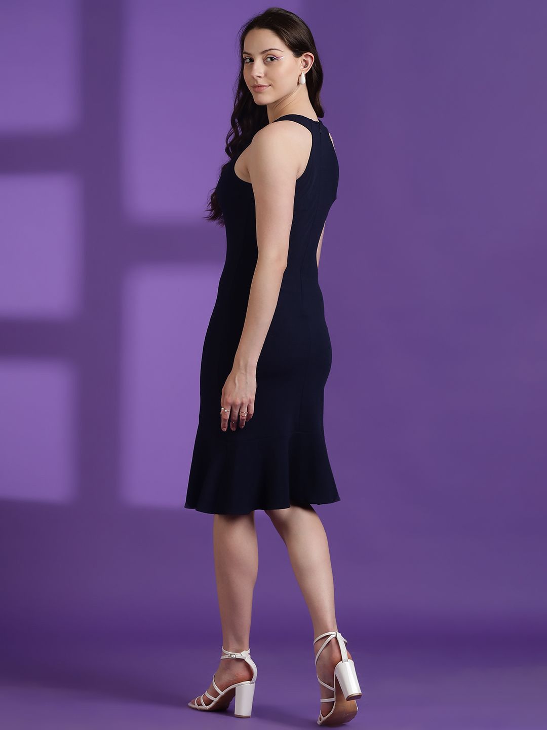 Kotty Women Solid Sheath Midi Dress