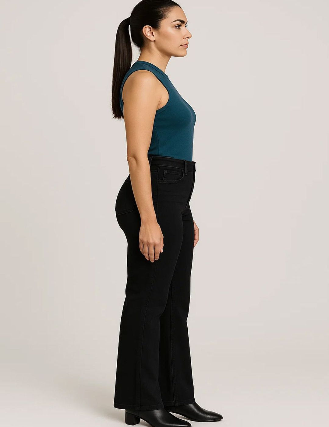 Kotty Women Straight Fit High-Rise Stretchable Jeans