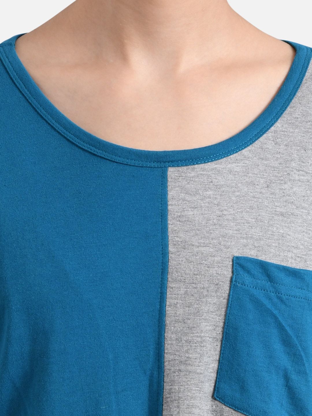 Kotty Women Blue Colourblocked Round Neck T-shirt