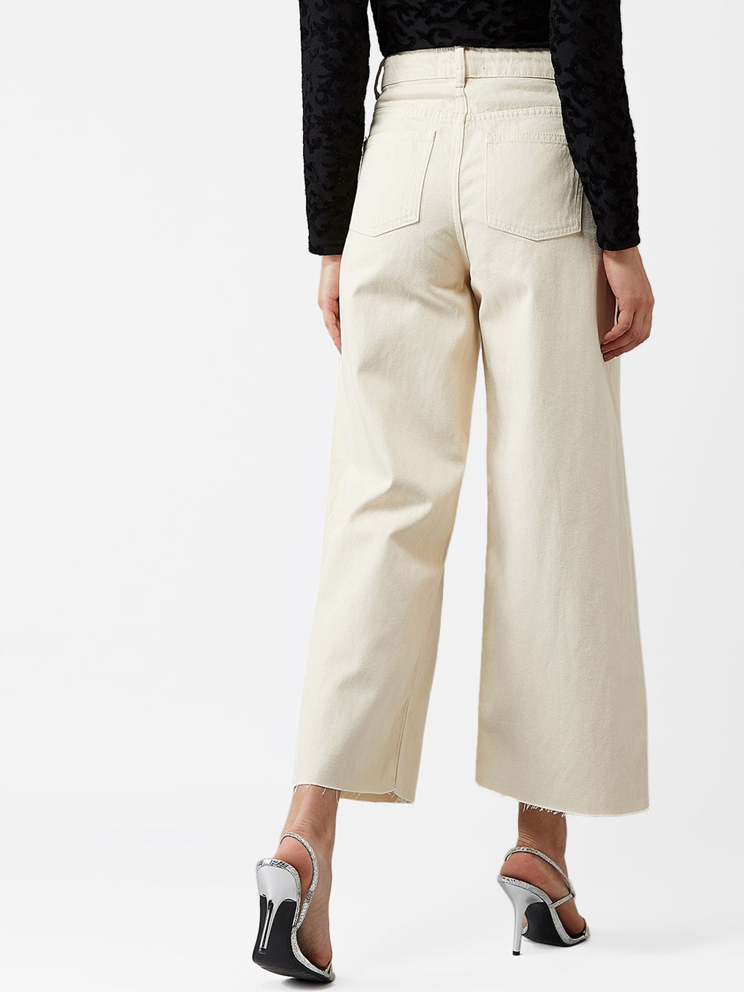 Kotty Women Cream-Coloured Flared High-Rise Clean Look Jeans