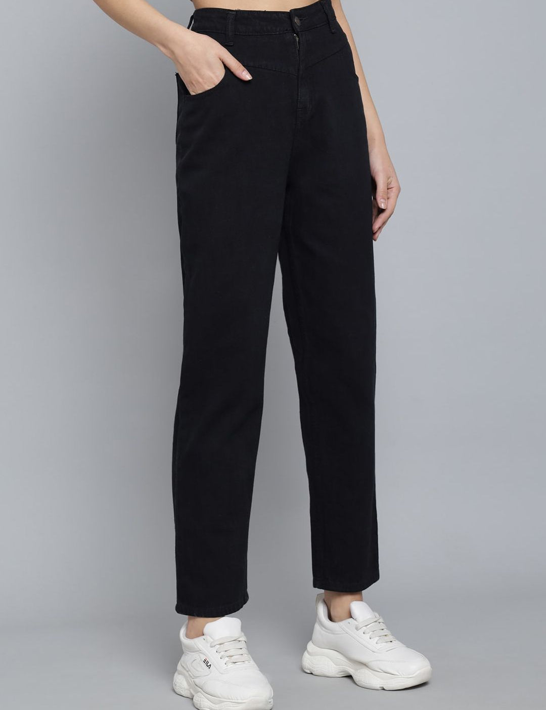 Kotty Women Straight Fit High-Rise Stretchable Jeans