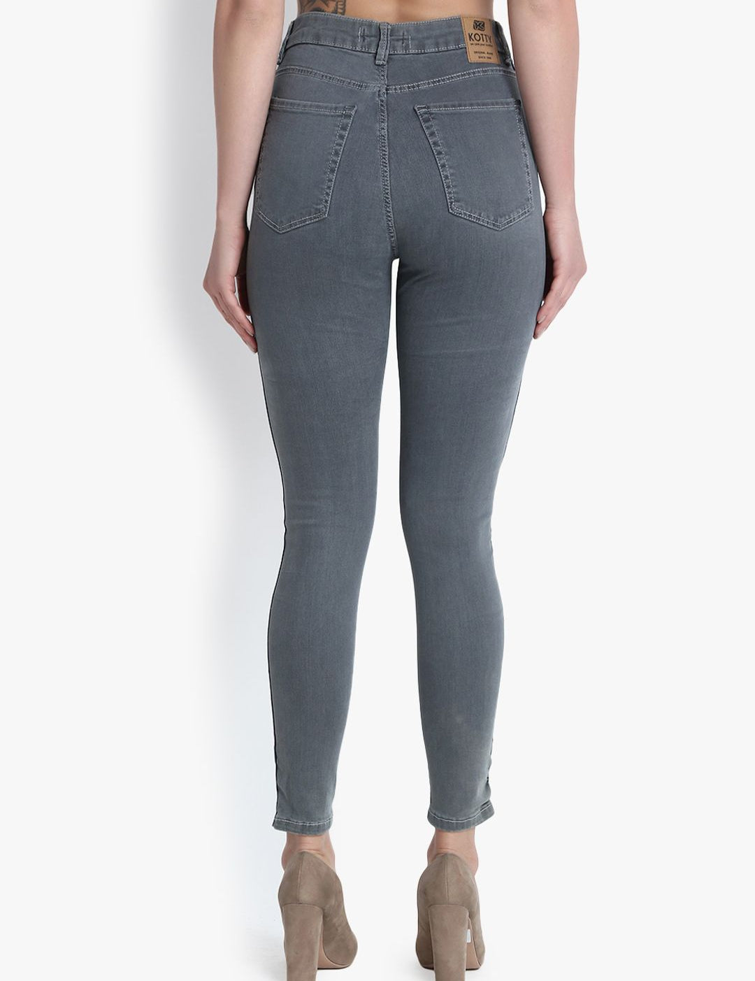 Kotty Women Grey Skinny Fit High-Rise Clean Look Stretchable Jeans