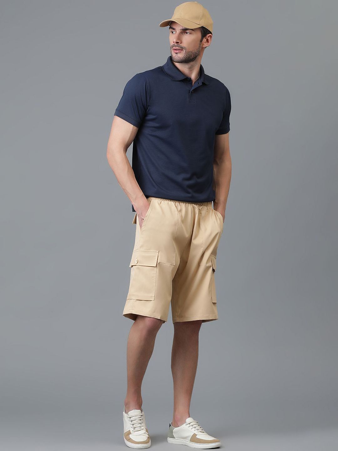 Kotty Men Low-Rise Cargo Shorts