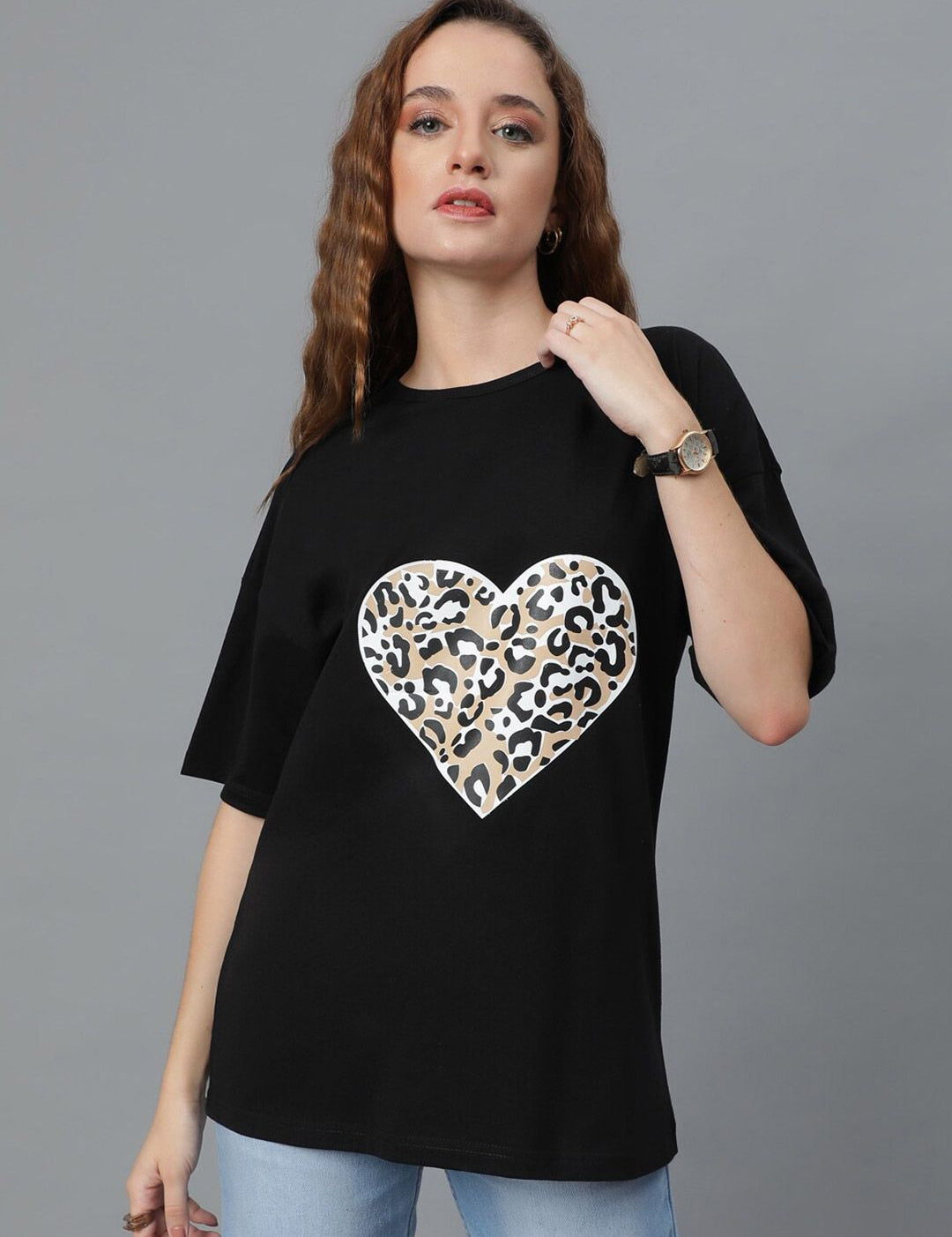 Kotty Graphic Printed Drop-Shoulder Sleeves Oversized T-shirt