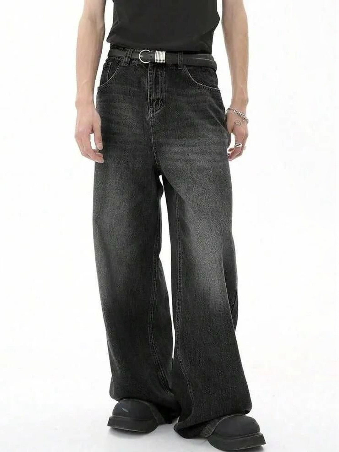 Kotty Men Wide Leg Low-Rise Light Fade Stretchable Jeans