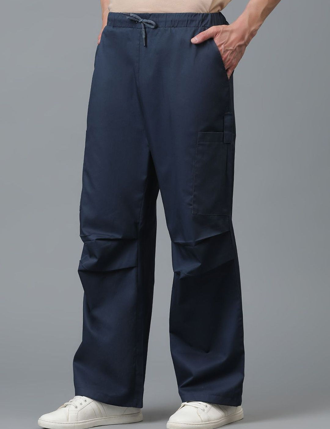 Kotty Men Relaxed Low-Rise Easy Wash Cargo Trousers