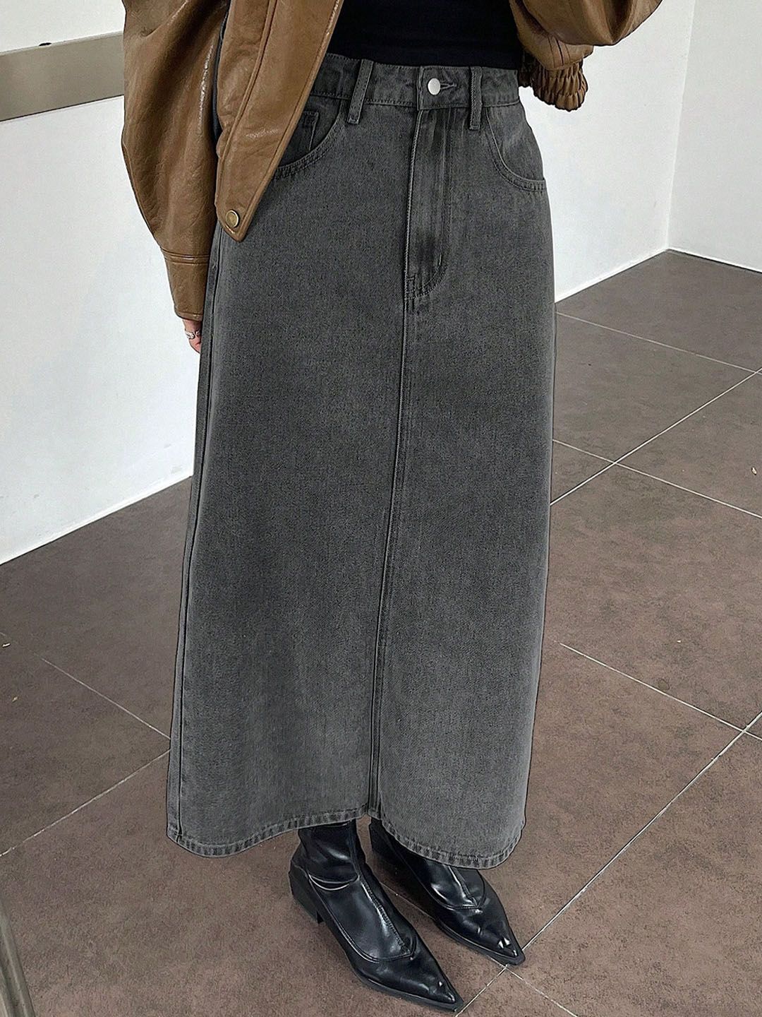 Kotty Denim Straight Midi Skirt