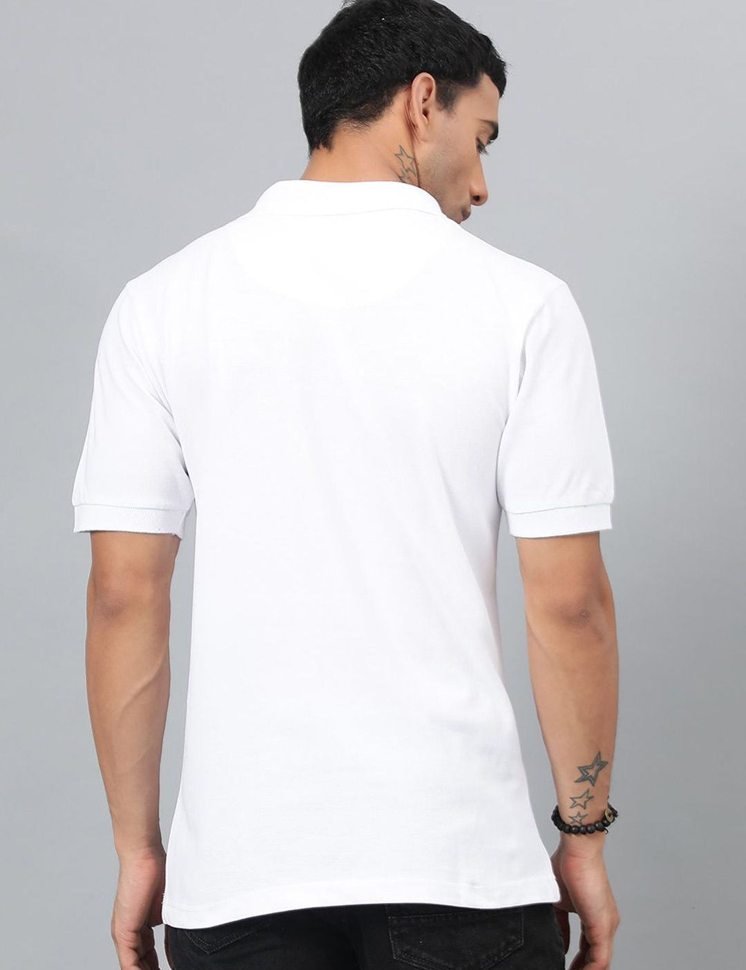 Kotty Men Colourblocked Polo Collar T-shirt