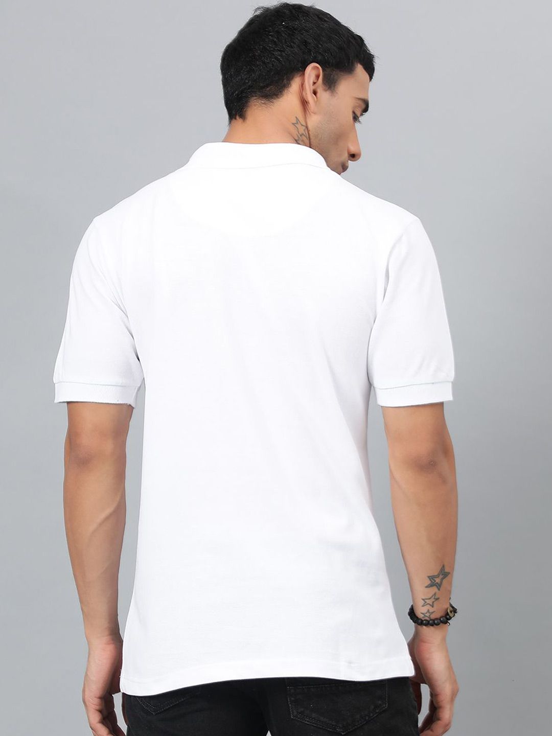 Kotty Men Colourblocked Polo Collar T-shirt