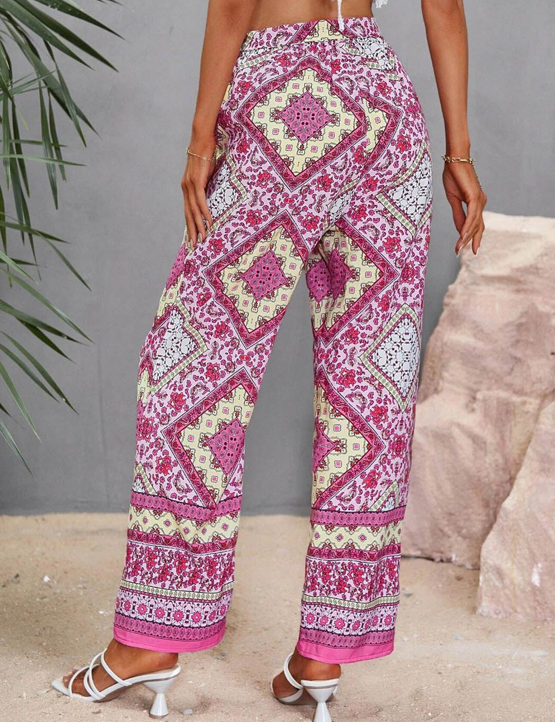 Kotty Women Multicoloured Ethnic Motifs Printed Relaxed High-Rise Easy Wash Trousers