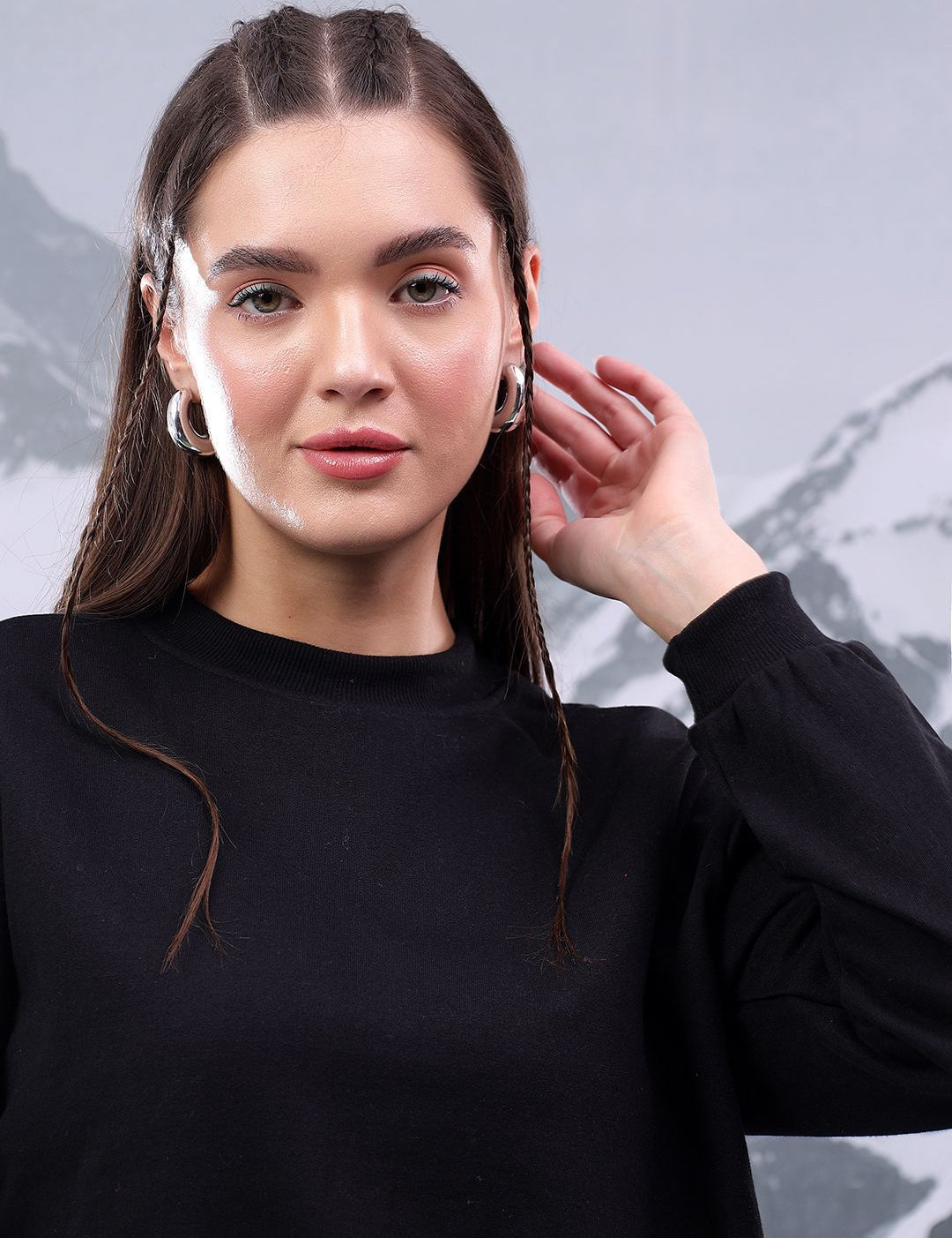 Kotty Women Round Neck Sweatshirt