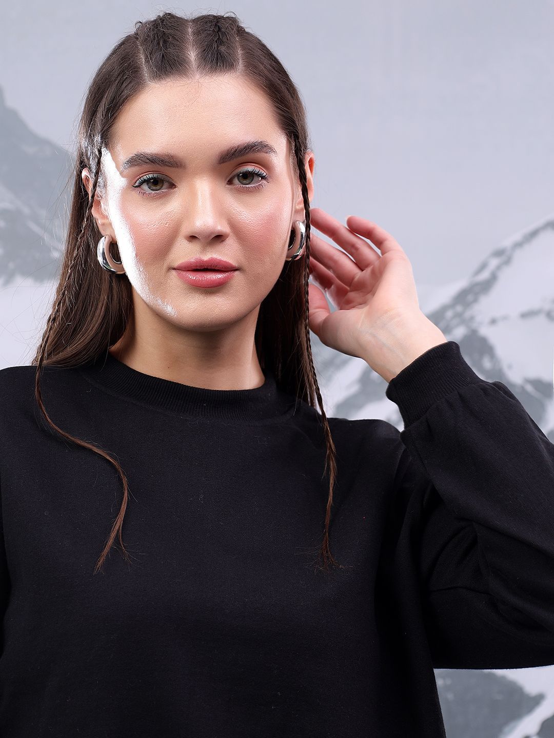 Kotty Women Round Neck Sweatshirt