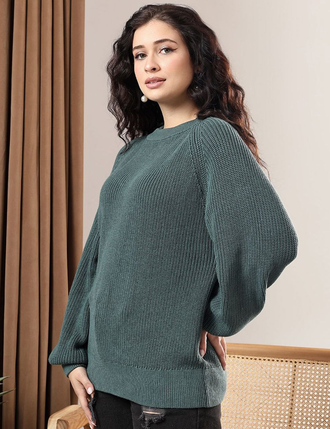 Kotty Women Round Neck Ribbed Pullover