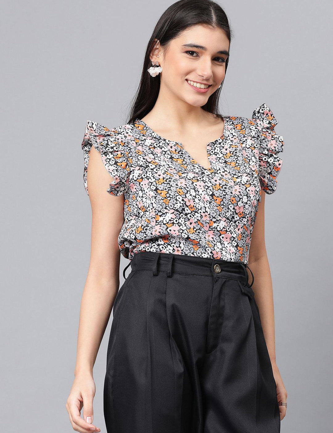 Kotty Floral Printed Sleeveless Round Neck Top