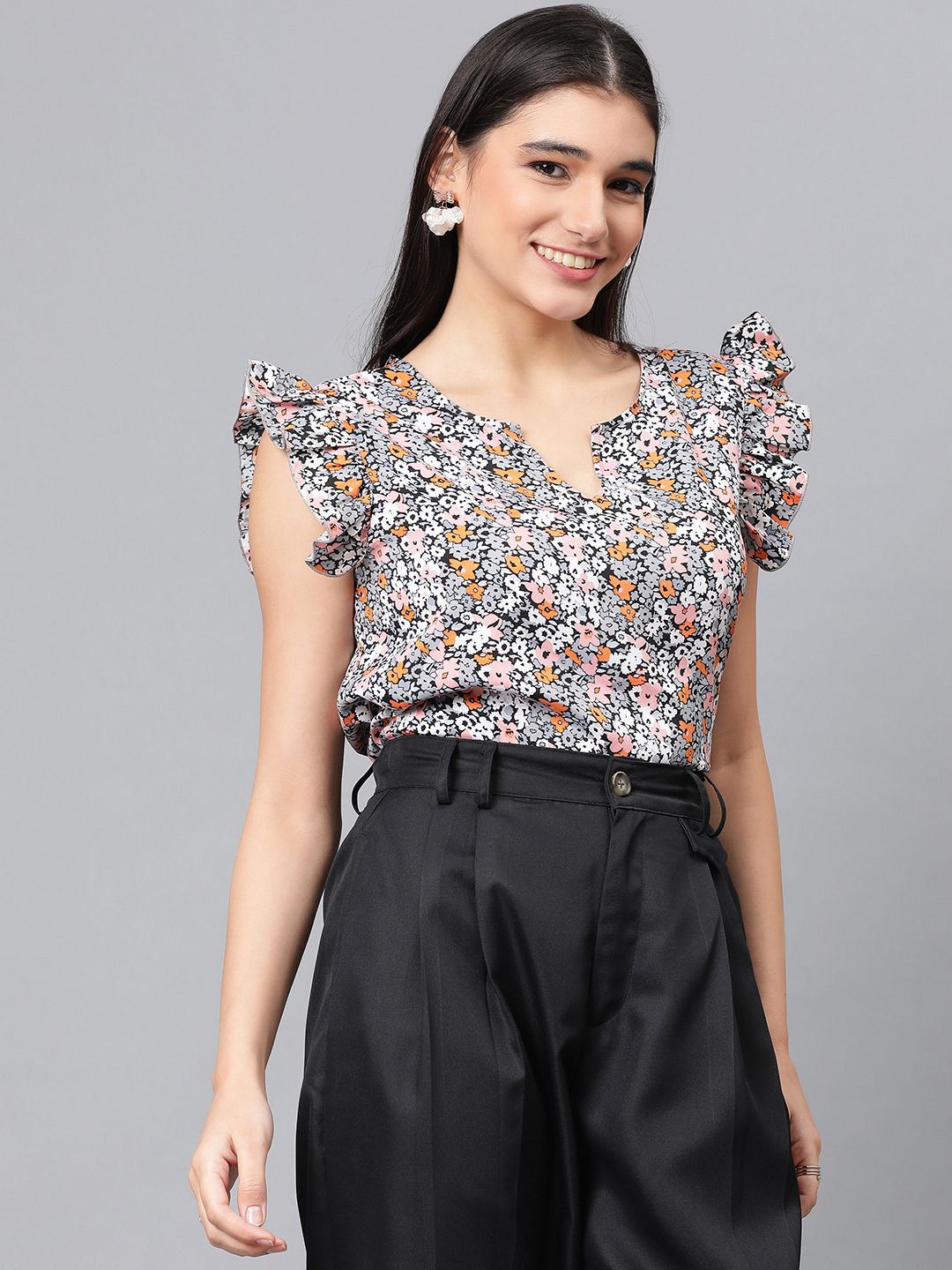 Kotty Floral Printed Sleeveless Round Neck Top