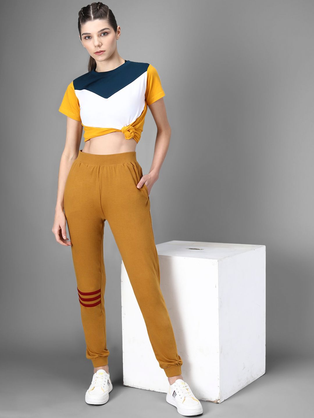 Kotty Women Mustard Yellow Solid Joggers